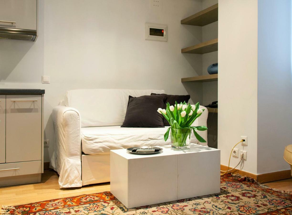 Homz Studios Neapolis Афіни Екстер'єр фото